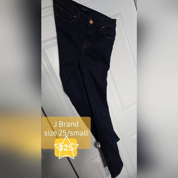 24/00 Brand Name Jeans - Picture 4 of 7